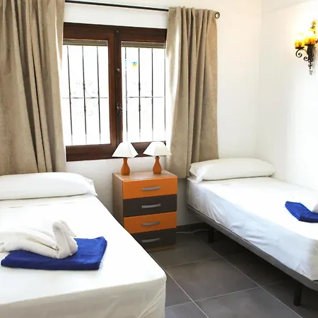 La Novela 4 - By Villamar カルプ